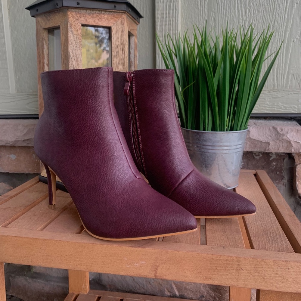 Collette Booties - Picture 2 of 9